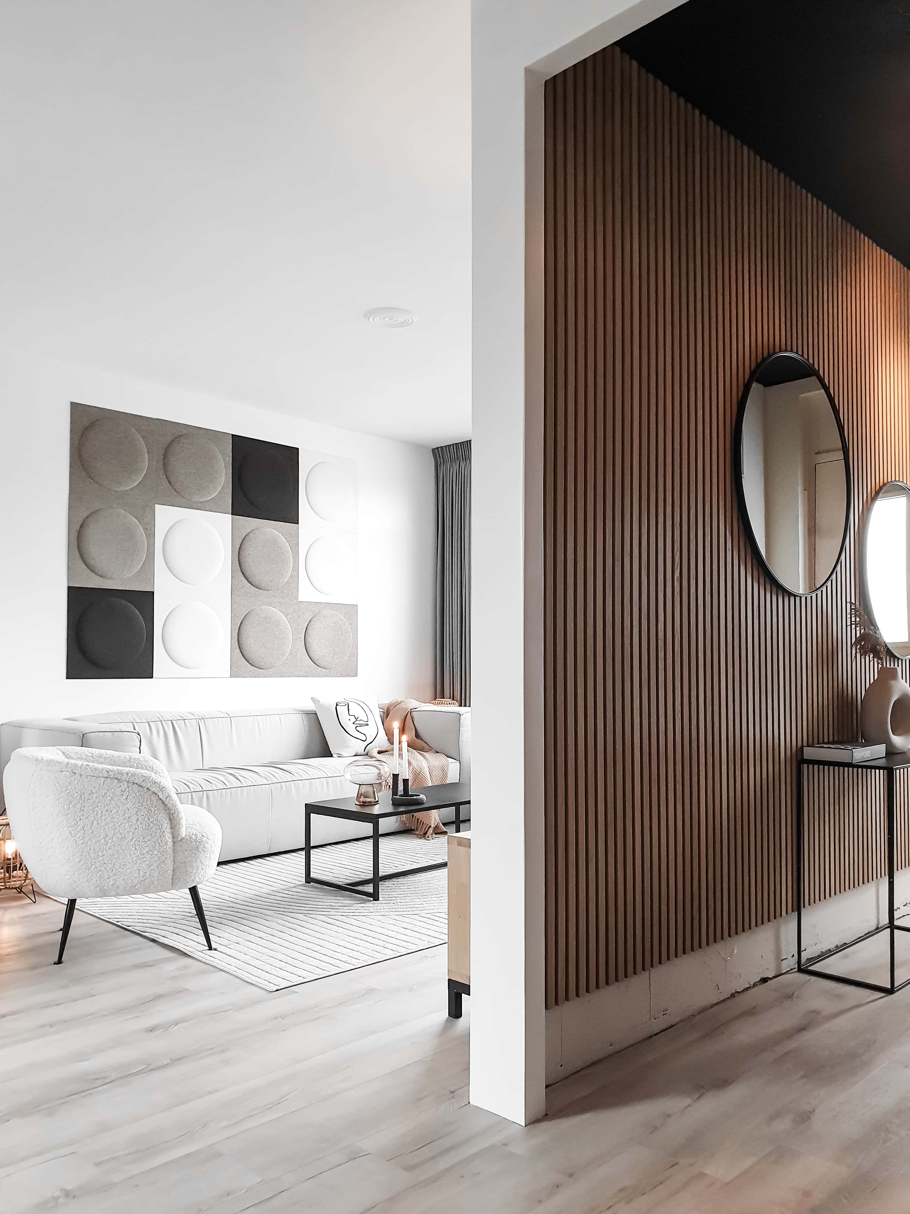 classic oak black felt, hall way(1)